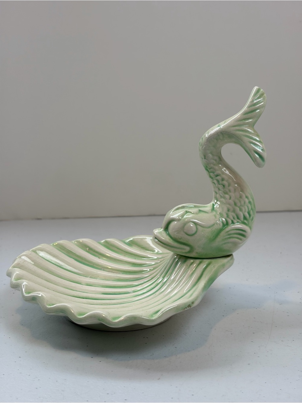 Vintage Holland Mold Ceramic Koi Fish Shell Soap Dish MCM Coastal Bathroom Decor